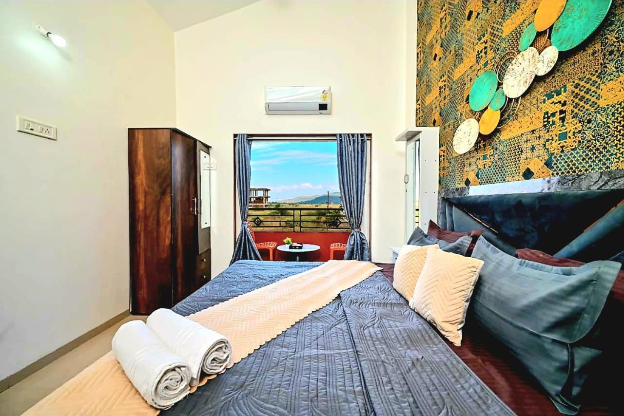 Ll Empyrean Stay Ll Airawat Villa Ll 2Bhk Ll Ac Ll Private Pool Ll Wifi Ll Lonavala Exterior foto